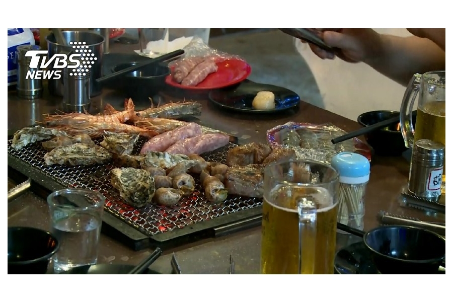 餐飲油煙,油煙處理,空氣淨化,油煙淨化器,油煙防制,油煙異味,油煙污染 餐飲油煙,油煙處理,空氣淨化,油煙淨化器,油煙防制,油煙異味,油煙污染